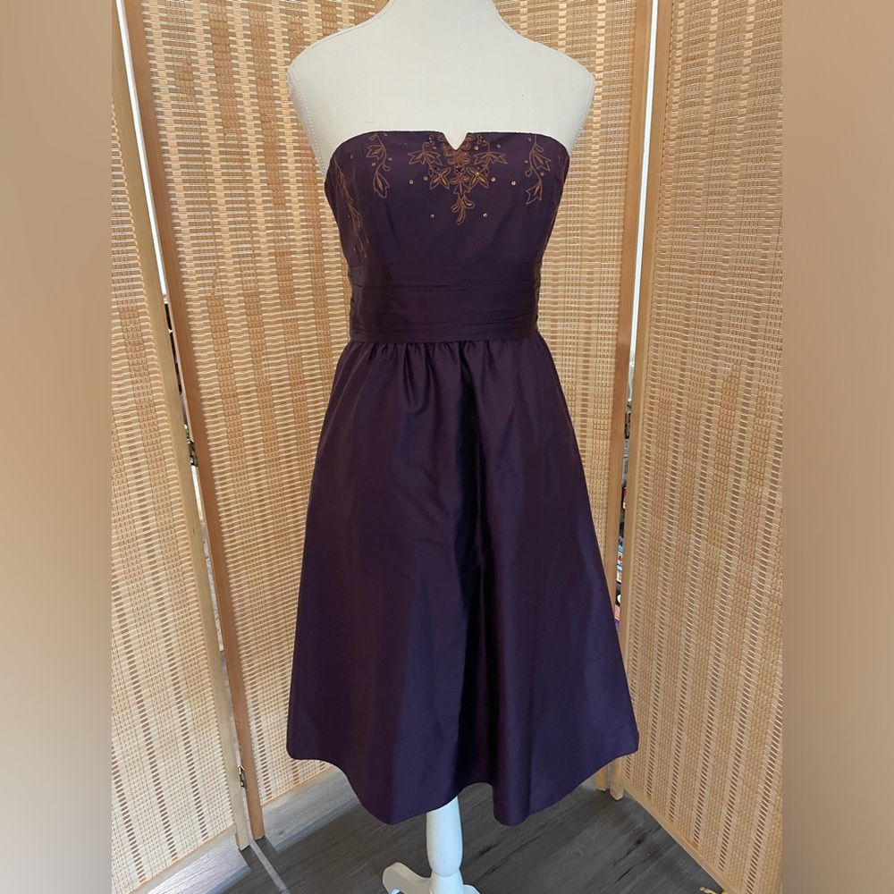 Stunning little purple dress
